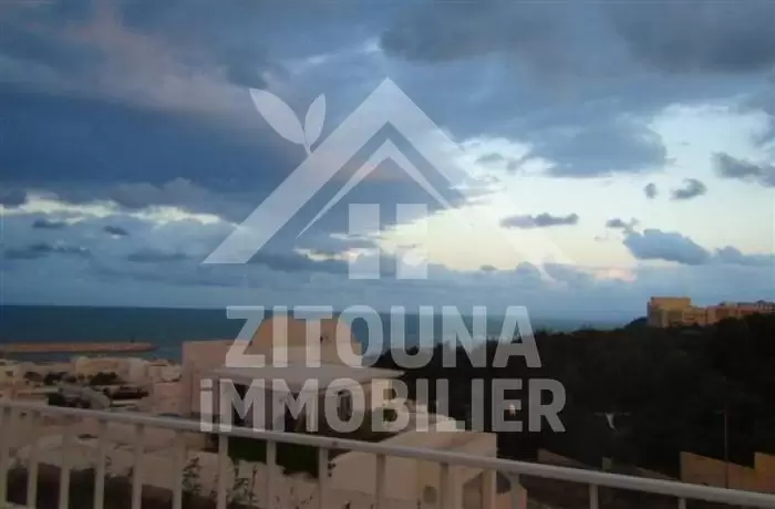 A louer un beau duplex à Gammarth Marina