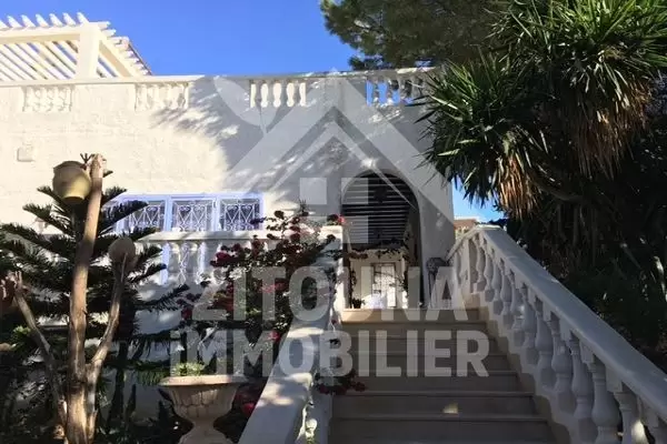 A vendre une villa à Gammarth