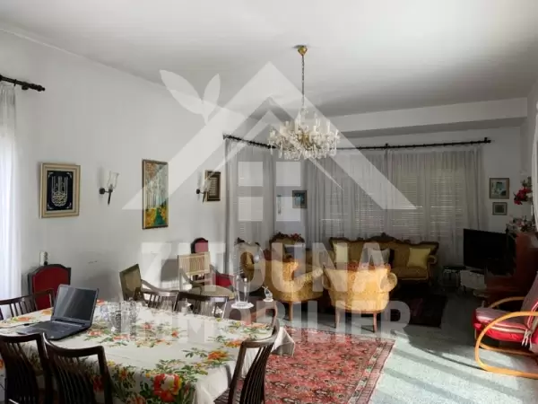 A vendre une villa à Menzah proche de lycée père Blanc