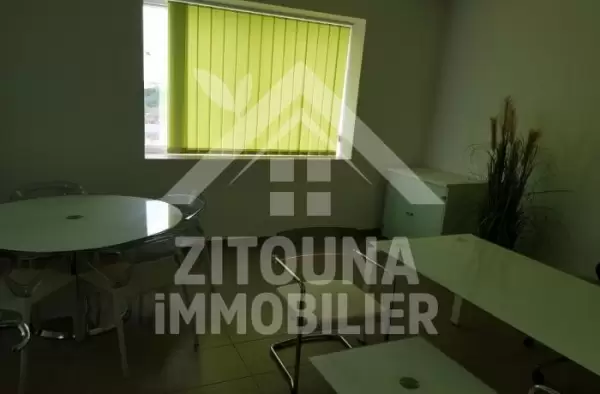 A Vendre un bureau de très haut standing dans un immeuble à La Marsa