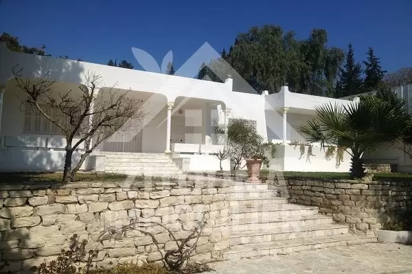 A louer une belle villa à Gammarth