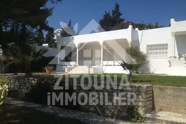 A louer une belle villa à Gammarth