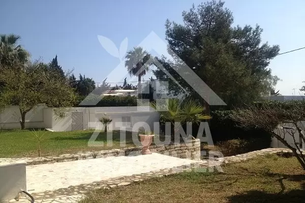 A louer une belle villa à Gammarth