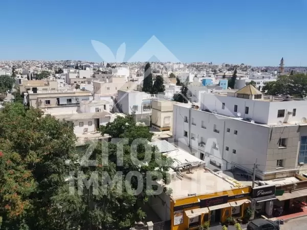 A vendre un bel appartement dans une résidence gardée au 4ème étage au Bardo Centre