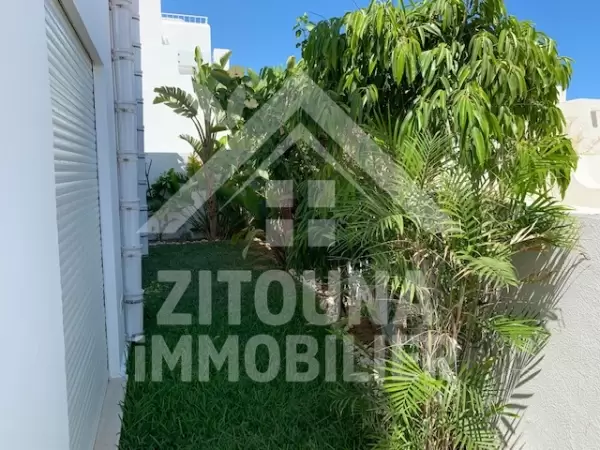 Un beau triplex a louer avec une vue surprenante sur le port