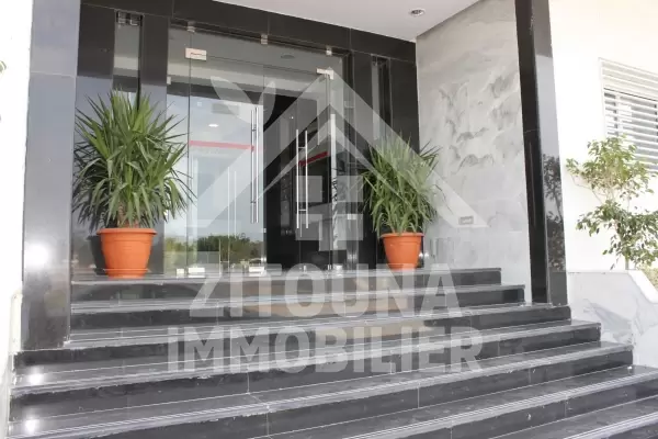 Un bel appartement au Lac 2 à louer