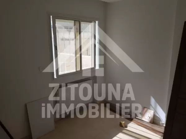 A louer un appartement au RDC jamais habité à la Marsa les pins
