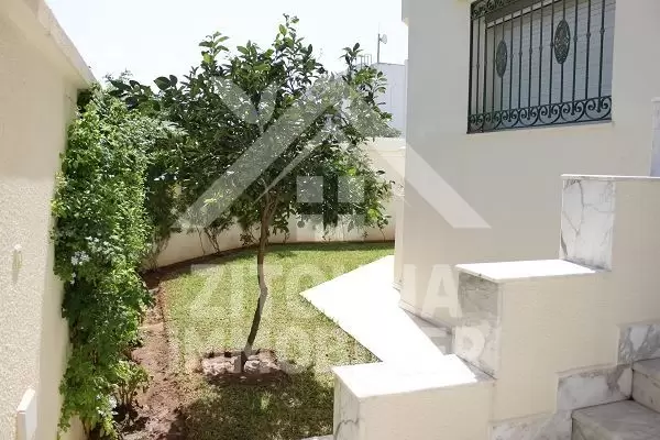 Rez de chaussée de villa meublé à Ain Zaghouan