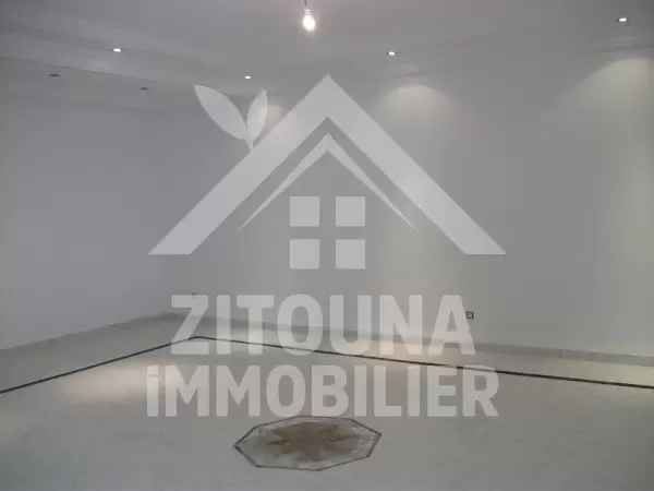 Villa à Louer à La Soukra