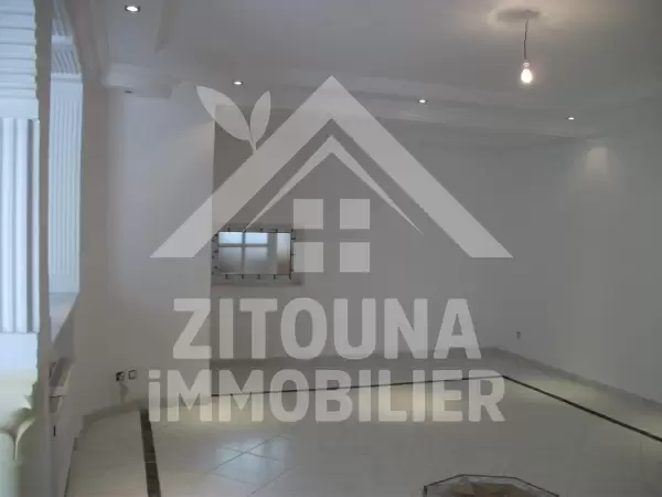 Villa à Louer à La Soukra