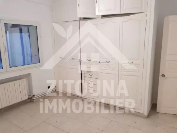 A louer un étage de villa à la Marsa
