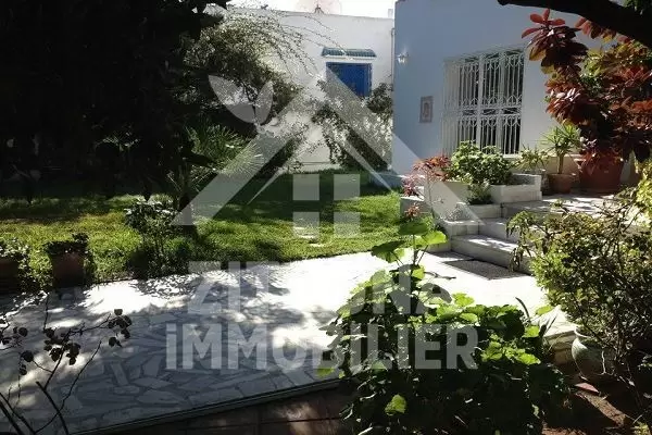 A louer une belle villa à Marsa Nassim