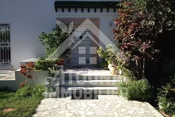 A louer une belle villa à Marsa Nassim