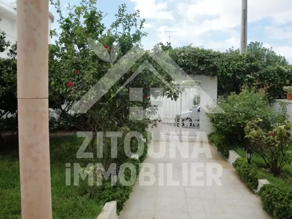 A louer Un rez de chaussée de villa indépendant