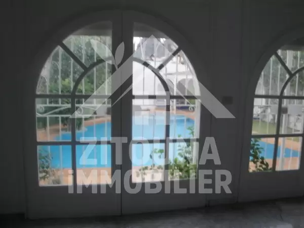 Villa à louer à Gammarth supérieur