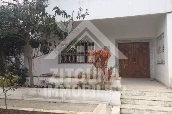 Villa à louer à MENZEH 1