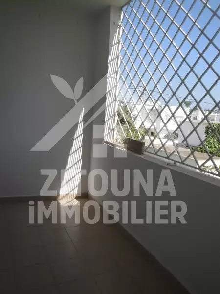 Etage de villa à louer