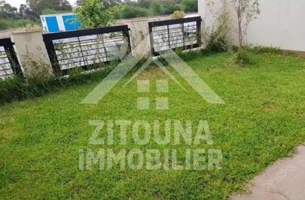 A Louer un duplex de très haut standing et neuf aux les Jardins de Carthage (3807)