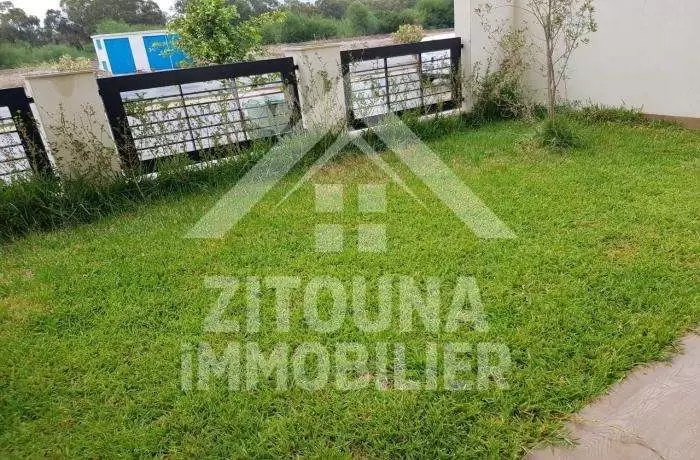 A Louer un duplex de très haut standing et neuf aux les Jardins de Carthage (3807)