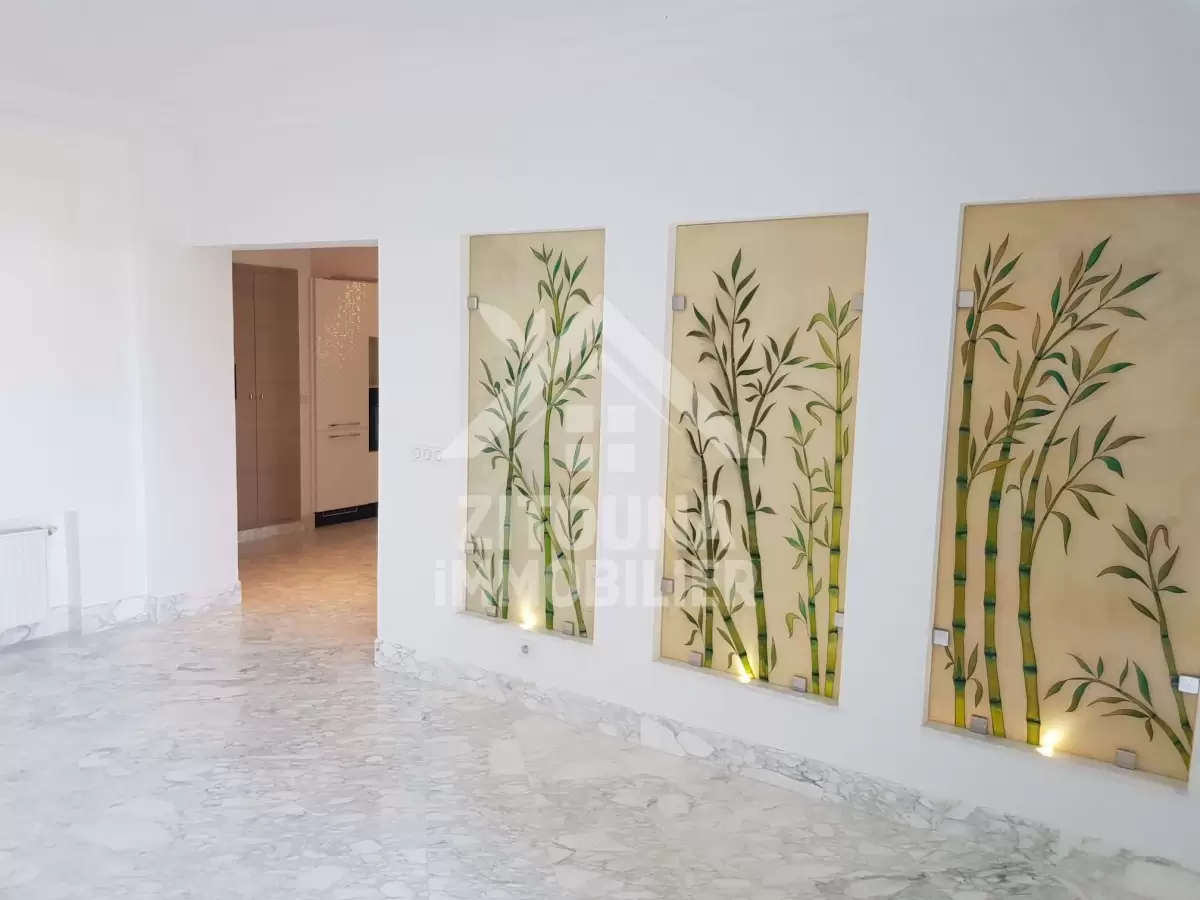 A louer un appartement à la Marsa (4035)