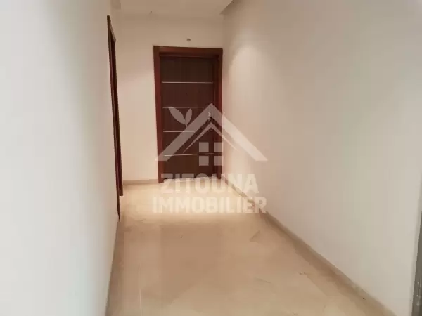 A louer un appartement à la Marsa (4035)