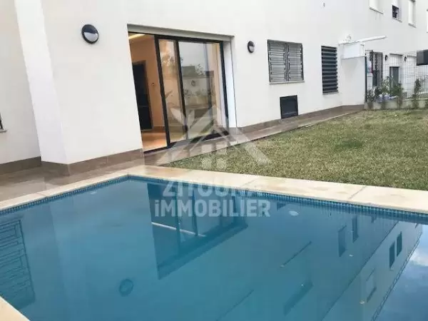 A louer un duplex de très haut standing  aux Jardins de Carthage