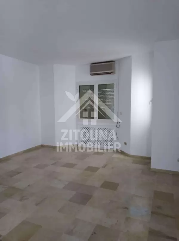 A louer un duplex à la Marsa (4040)