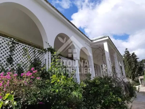 A vendre une villa à Bizerte Corniche