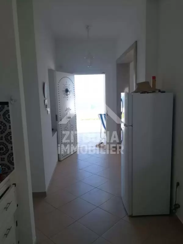 Superbe villa en sommet de colline avec piscine et vue panoramique sur mer