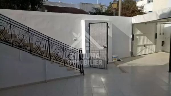 A louer un RDC de villa à Carthage Byrsa
