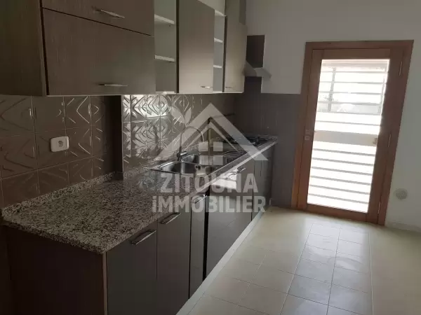 A louer un appartement à la marsa (4015)