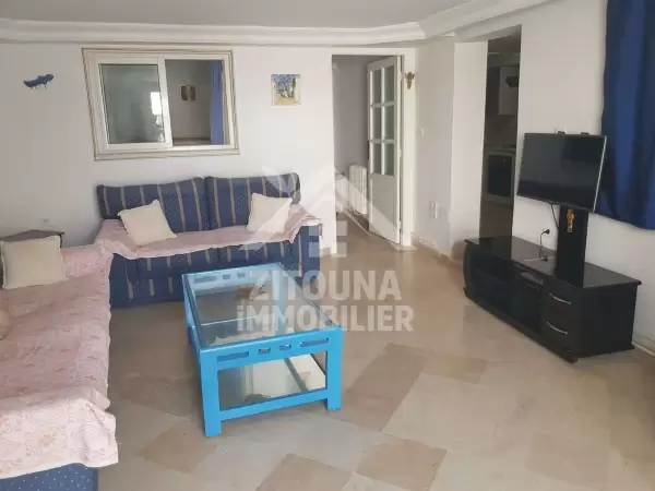 A louer un RDC de villa Meublé à la Marsa Corniche