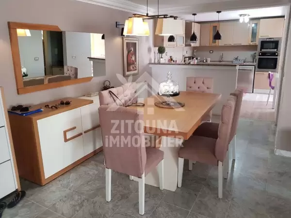 A vendre un duplex de haut standing dans une résidence à L'Aouina (3992)