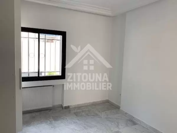 A louer un bel appartement tout neuf , jamais habité au cœur de la Marsa