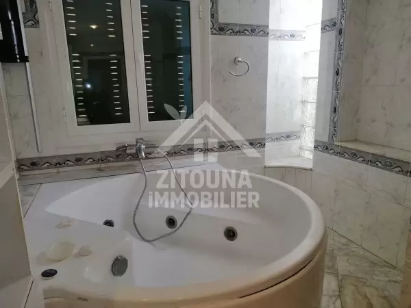 Etage de villa à la Marsa