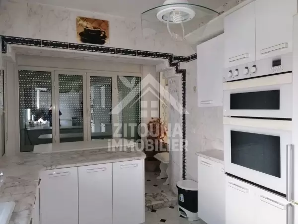 Etage de villa à la Marsa