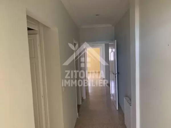 A Louer Un Appartement à la Marsa