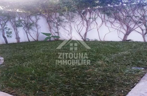A louer un duplex aux les jardins de Carthage