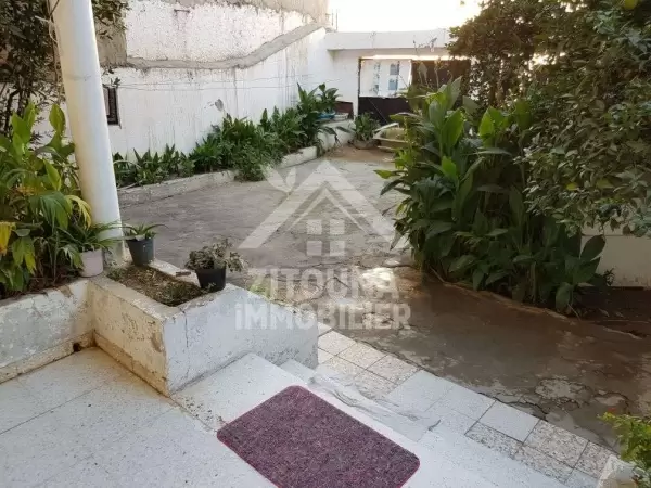 une villa inachevée à la soukra