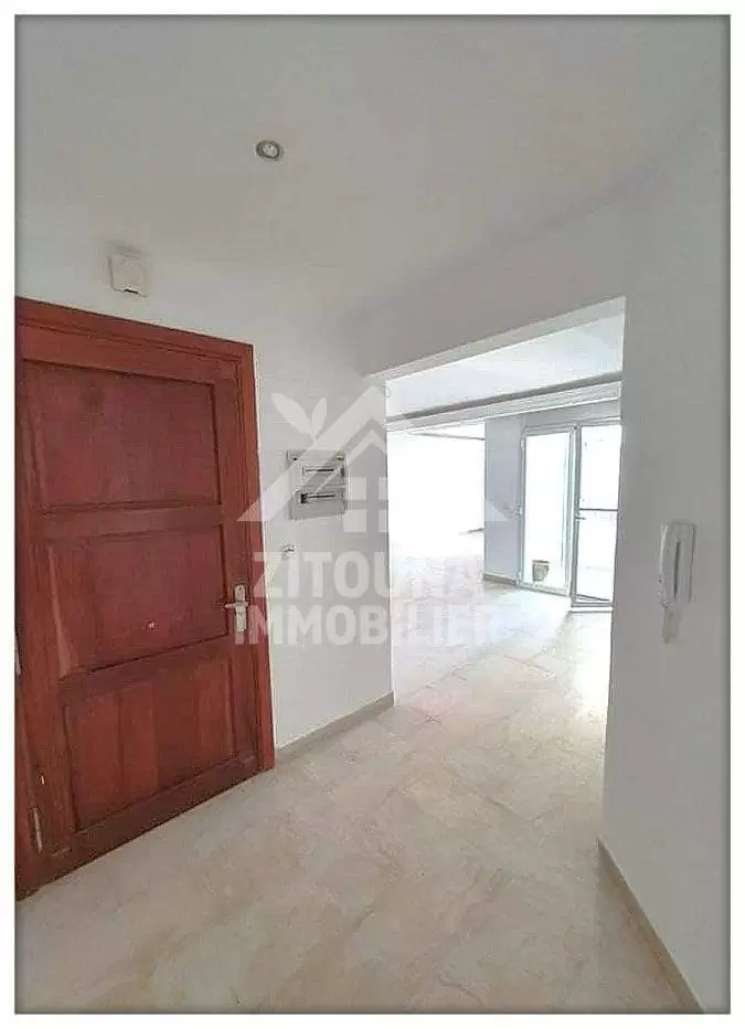 A Louer un bel appartement à l'aouina