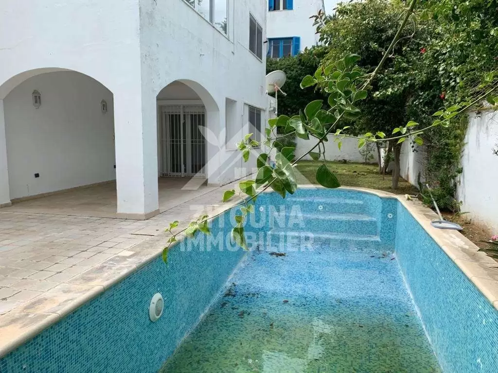 A louer une belle villa à la Marsa