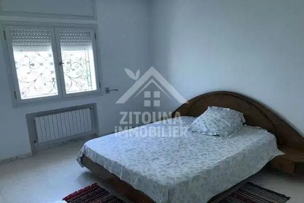 A louer un étage de villa à laouina
