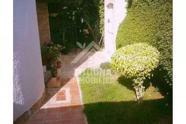 A louer une villa à Shotrana 1 la Soukra