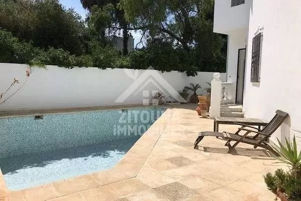 A louer une demeure de charme meublée à la Marsa