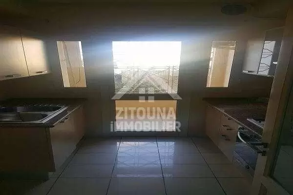 A vendre un bel appartement à la marsa