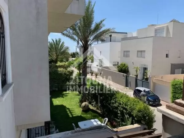 a louer un beau duplex totalement indépendant dans une résidence sécurisée