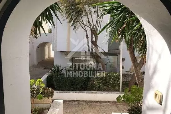 Bel appartement meublé à louer