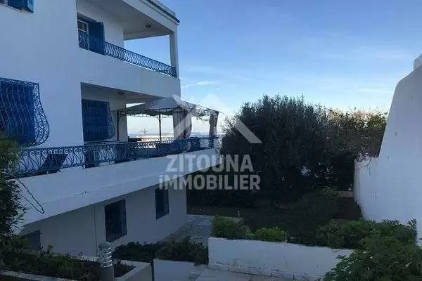 A louer Rez de chaussée de villa à la Marsa