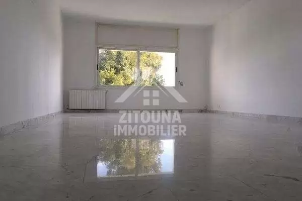 A louer une belle villa à Carthage avec une vue sur mer (AM3288)