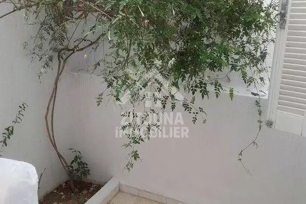 A louer un rez de jardin à la Marsa (AM3286)